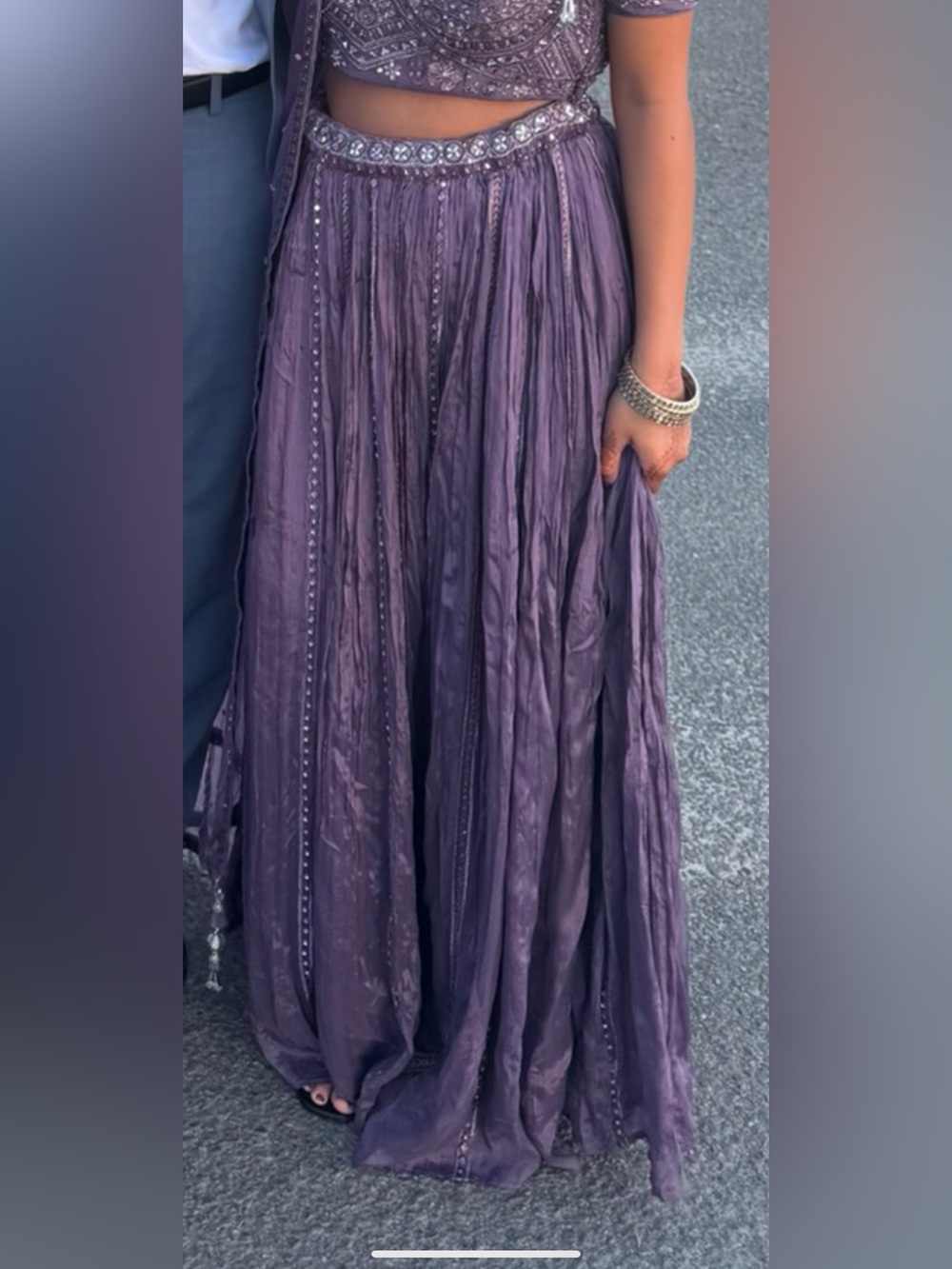 Indian Purple Lehenga 3-Piece Pleated Texture Sparkly Detailed Blouse Size XS - Picture 2 of 3